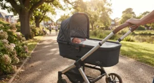 A versatile pram featuring an overnight approved carrycot, perfect for outings and naps.
